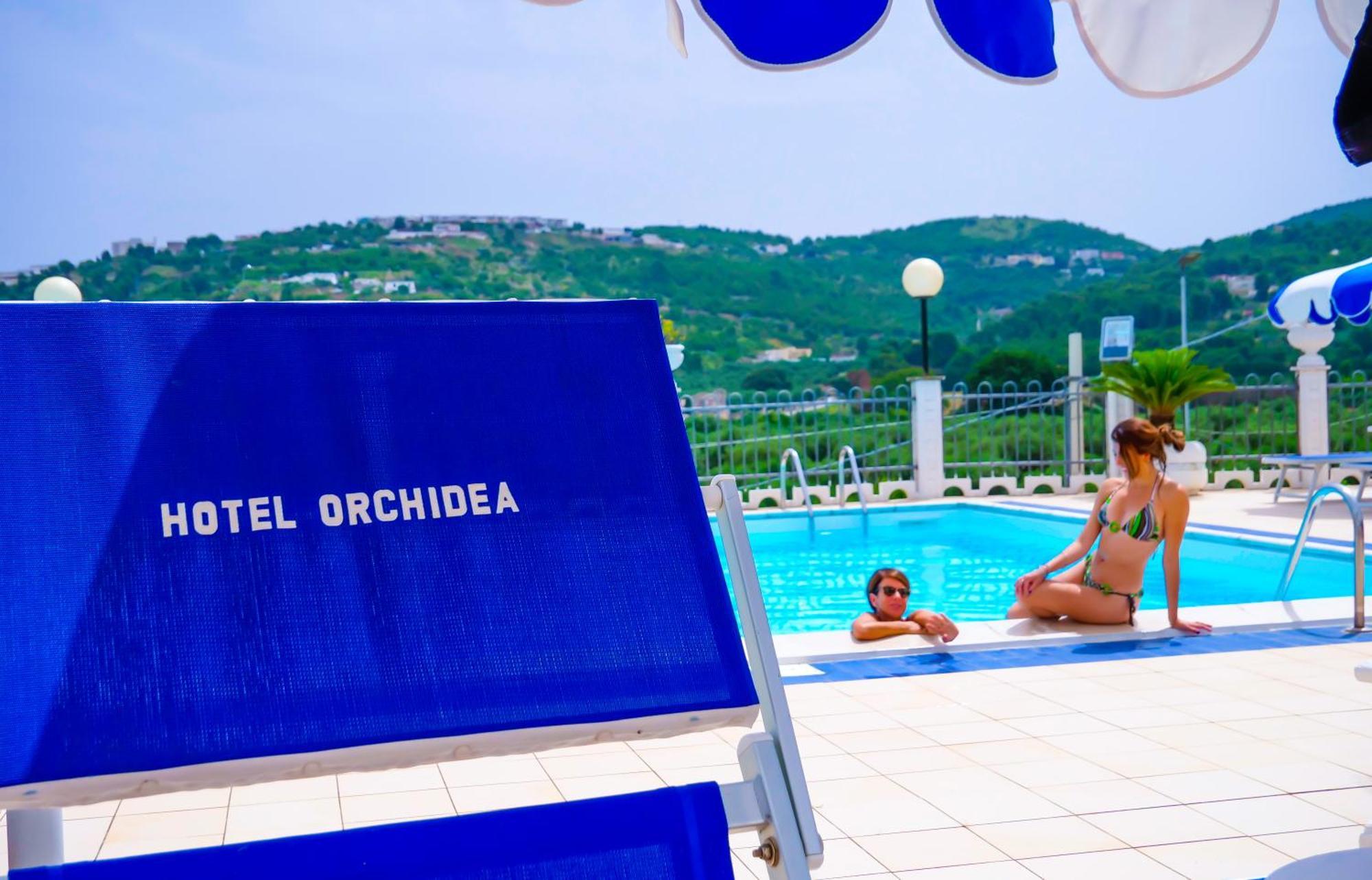 Max Luxury Suite - Servizio Spiaggia Inclusa Peschici Exterior foto