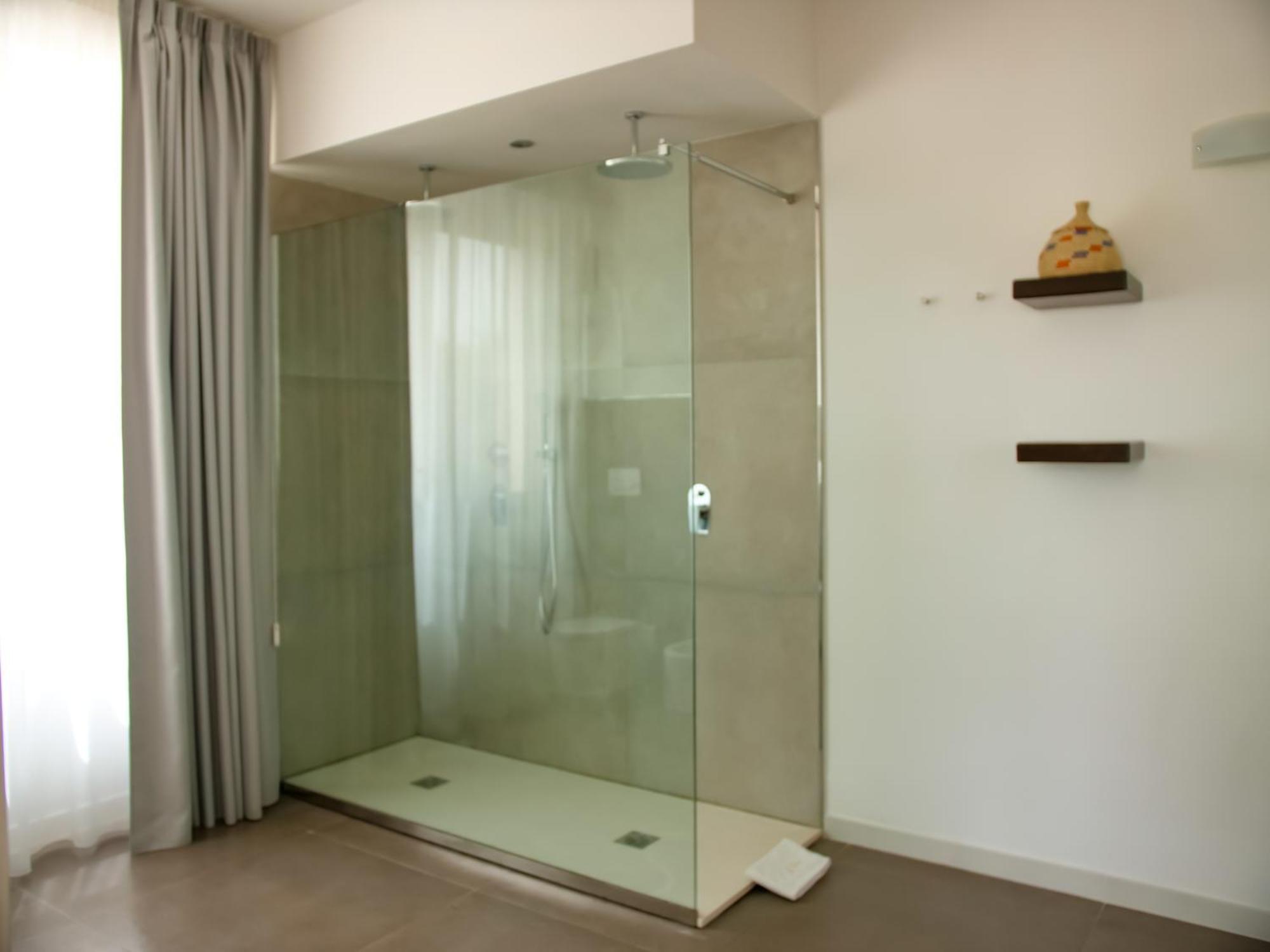 Max Luxury Suite - Servizio Spiaggia Inclusa Peschici Exterior foto