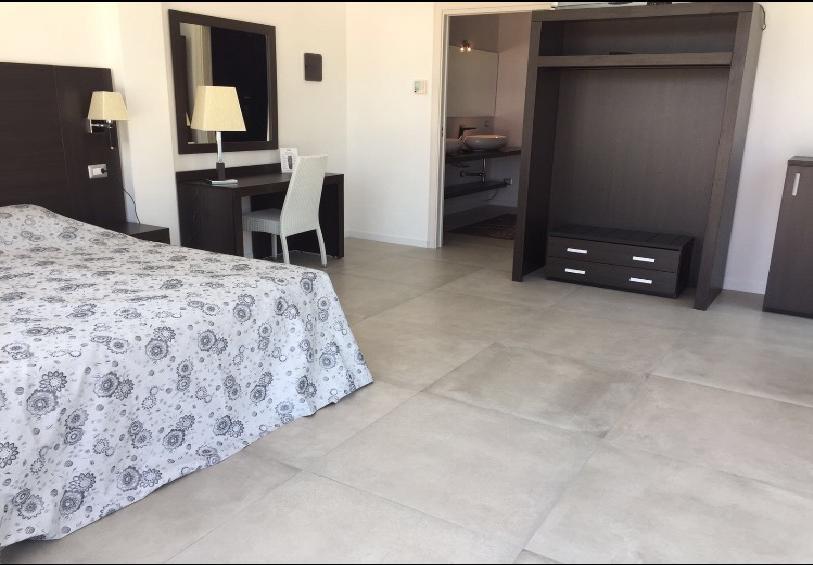 Max Luxury Suite - Servizio Spiaggia Inclusa Peschici Exterior foto