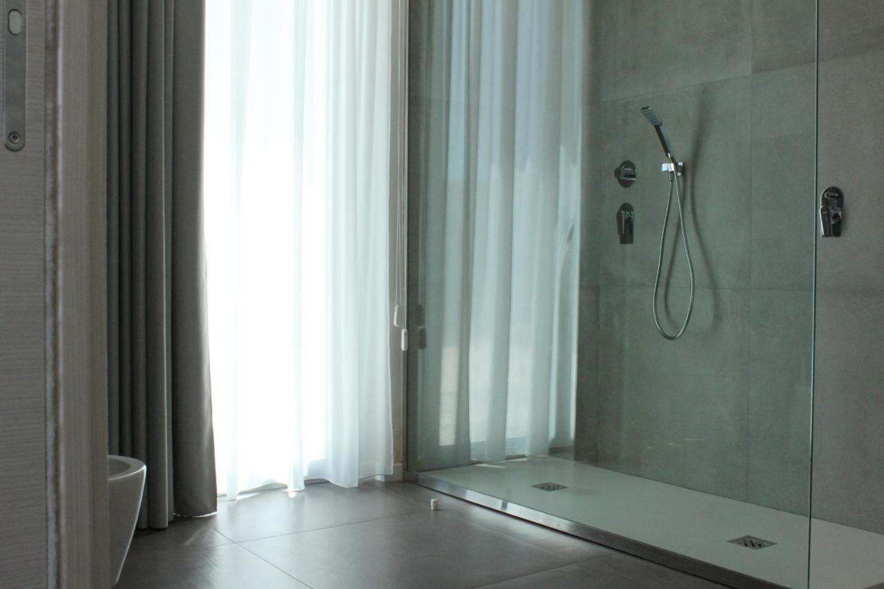 Max Luxury Suite - Servizio Spiaggia Inclusa Peschici Exterior foto